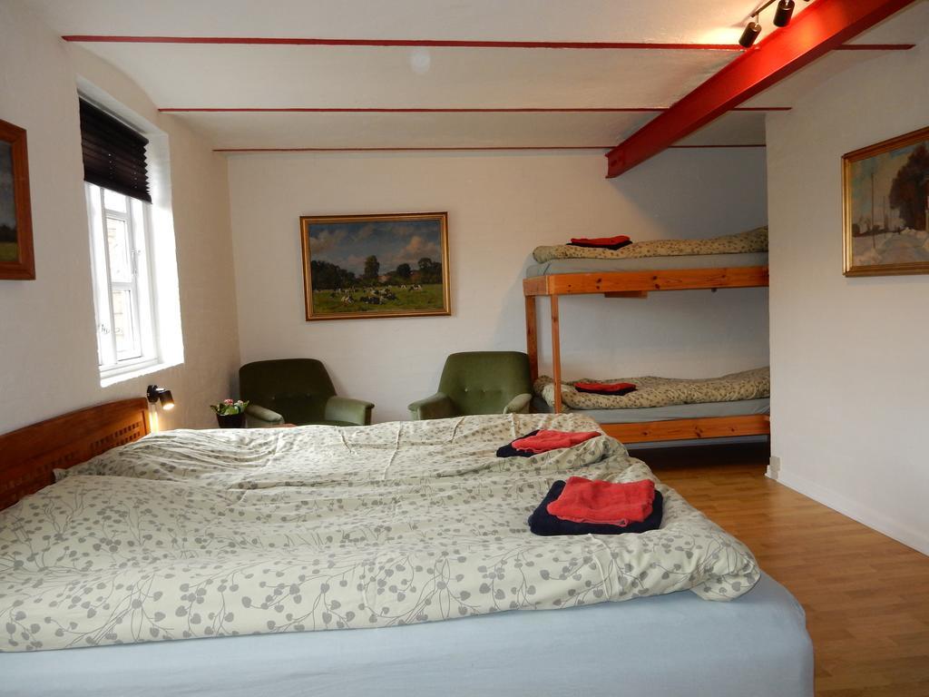 Den Gamle Kostald Bed & Breakfast Holsted Ngoại thất bức ảnh